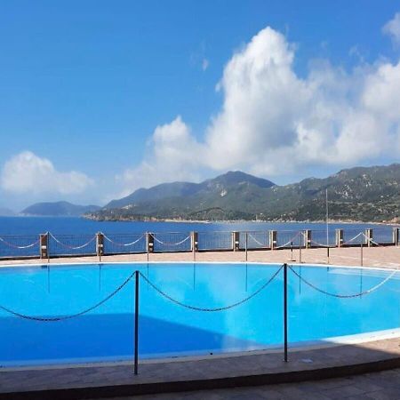 Appartamento Sul Mare Teulada Exteriér fotografie